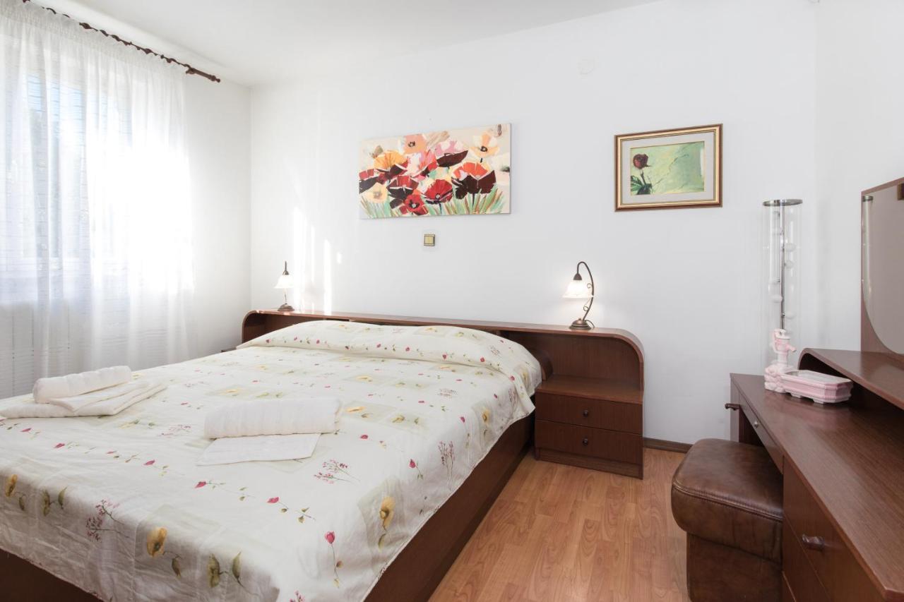 Apartmani Paradiso Krk Town Eksteriør bilde